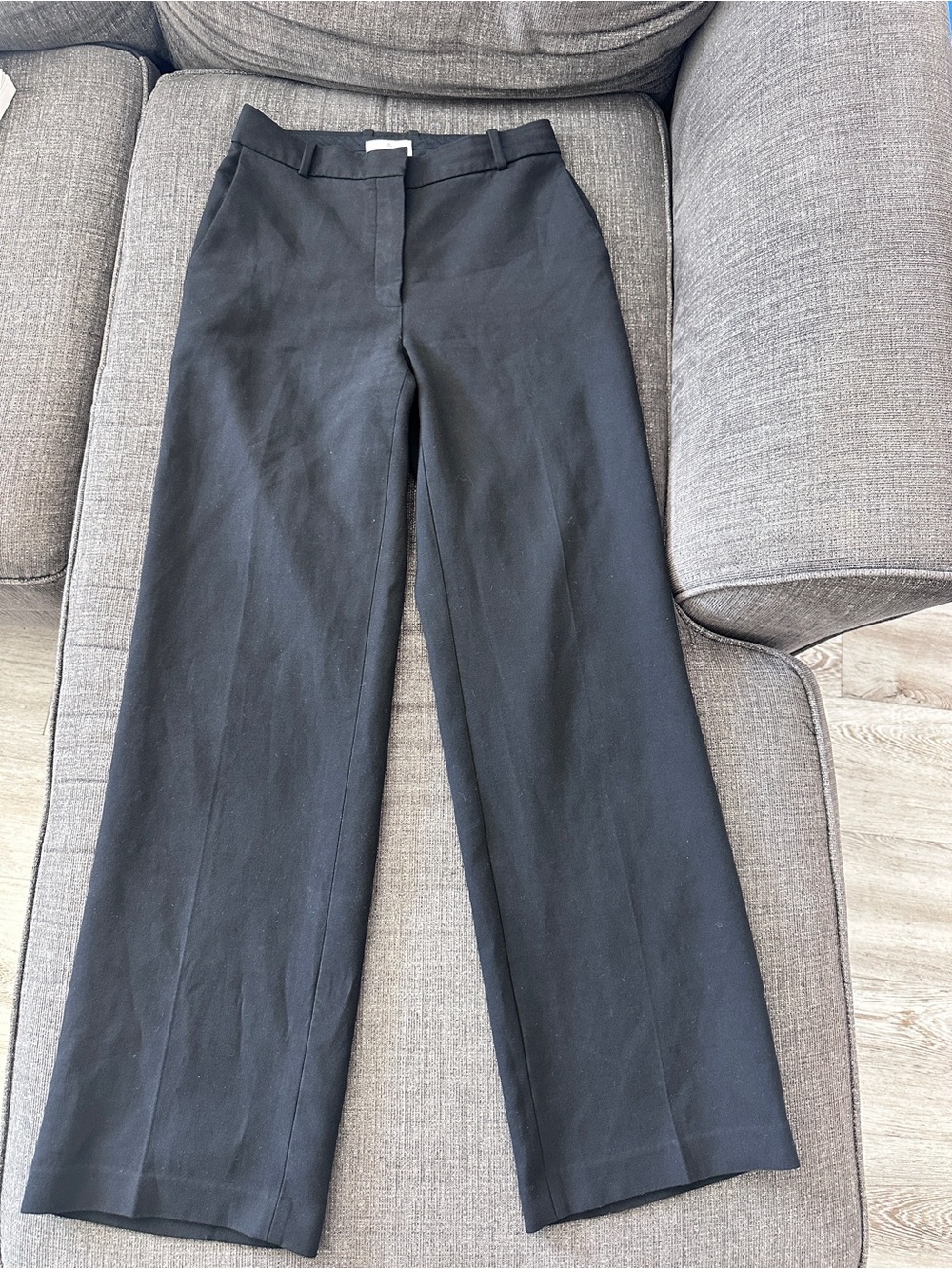 Aritzia Babaton Black Tailored HighRise Trouser Pants with Zip Fly Size 2